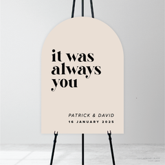 Roses: Wedding Welcome Sign